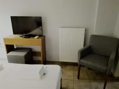 Meni Apartments Hotel