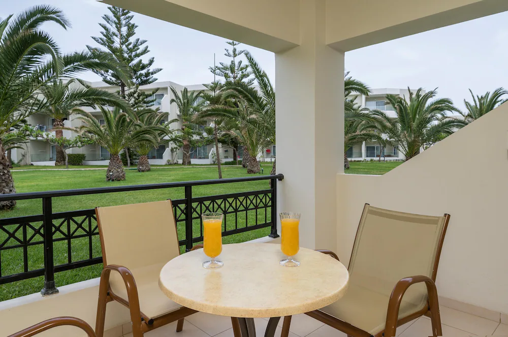 Vantaris Palace Hotel