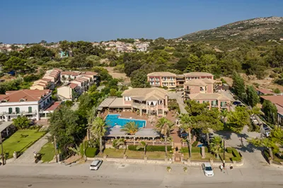 Makis Hotel