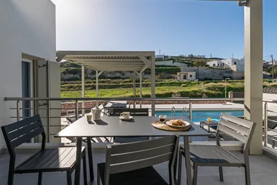 Thiopetra Villas