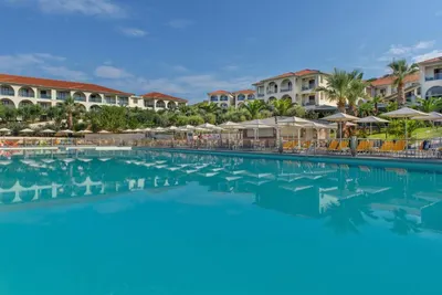 AKRATHOS BEACH HOTEL