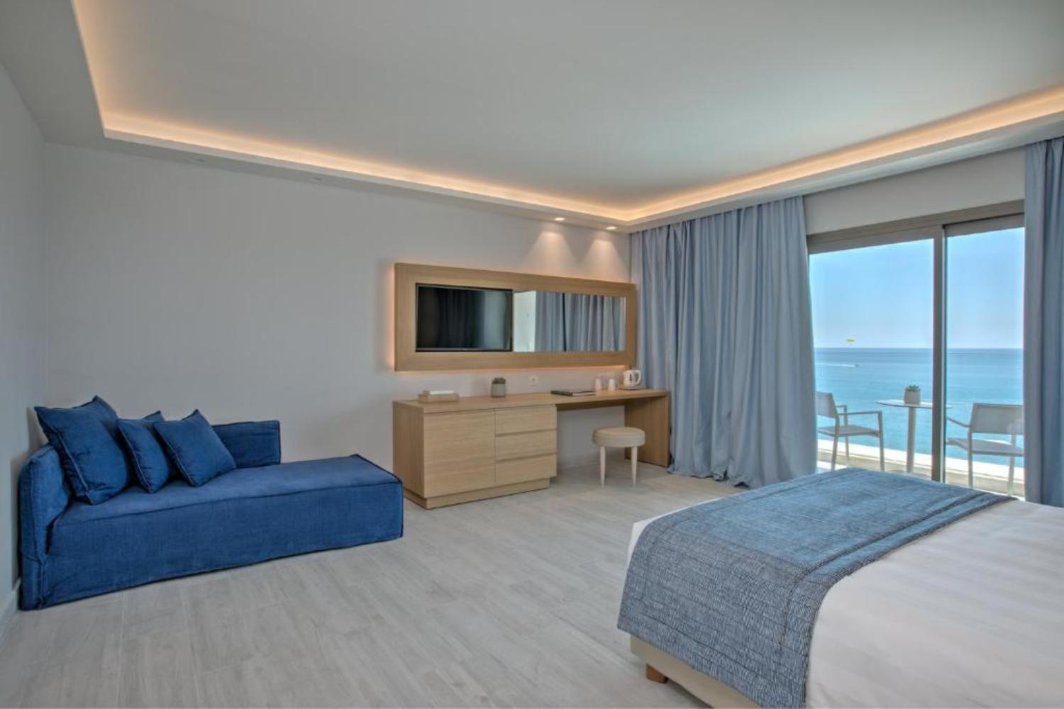 Amada Colossos Resort