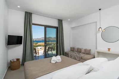 Aloni Suites Pollonia