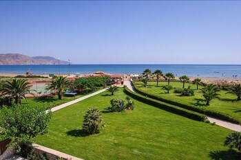 Vantaris Palace Hotel