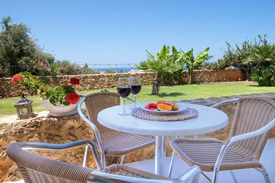 Notos Heights Hotel & Suites