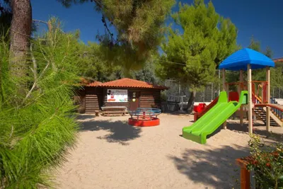 PORTES BEACH HOTEL