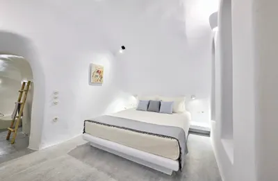 Cave Suite Oia