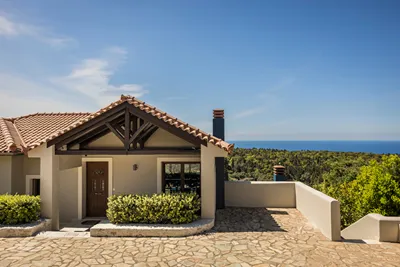 Villa Karmaniolos