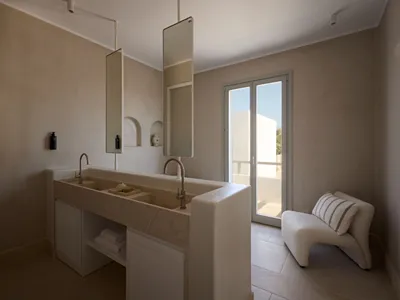 Akria Seaside Suites