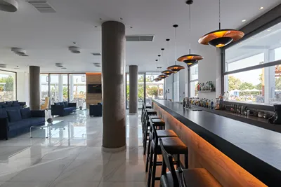 Amounda Bay Hotel