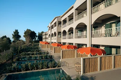 Zeus Eleva Kassandra Lagoon
