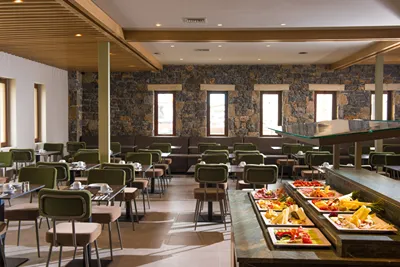 Petousis Hotel & Suites