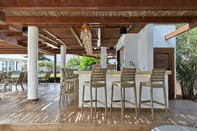 Amounda Bay Hotel