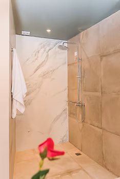 Sunshine Boutique Hotel