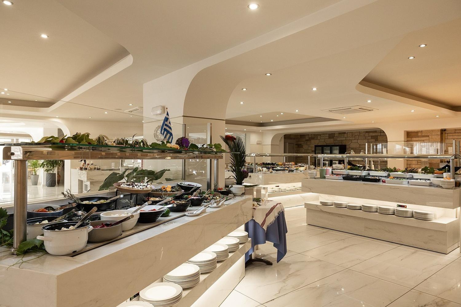 Vantaris Palace Hotel
