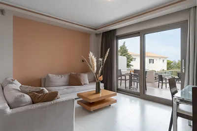Kymothoe Elite Suites