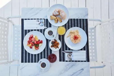 Mr & Mrs White Corfu