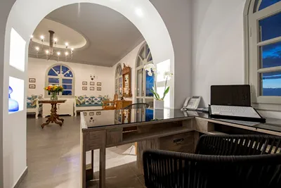 Caldera's Dolphin Suites