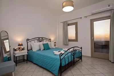 Nemesis Hotel Santorini