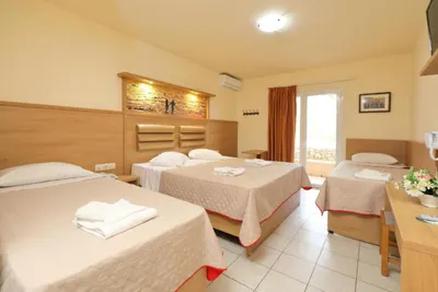 Theo Hotel Apartments