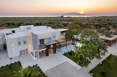 The Mini Resort
