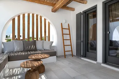 Kosmitis Suites & Villas