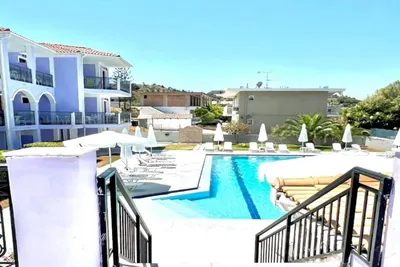Golden Coast Suites