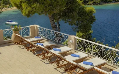 Cape Kanapitsa Hotel Suites