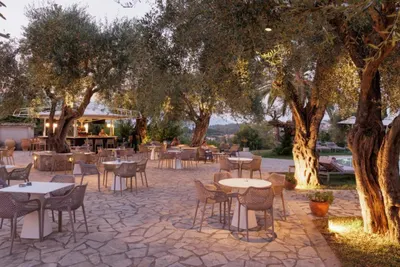 Paradise Hotel