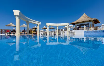Alexander Beach Hotel & Village