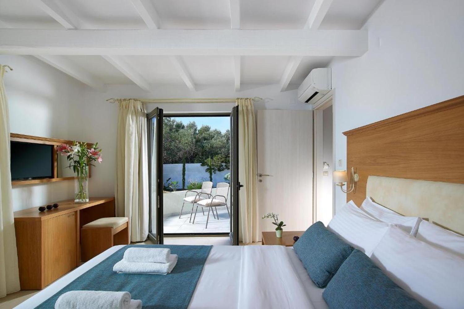 Coriva Beach Hotel