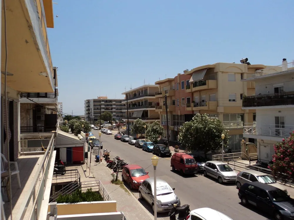 ZEFYROS HOTEL