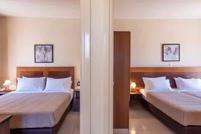 THEO HOTEL