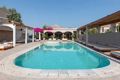 KOLYMBIA BAY ART BOUTIQUE HOTEL
