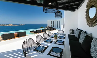 Live and Travel Greece