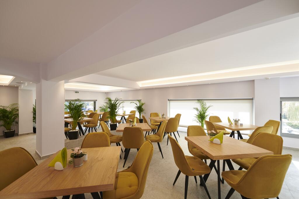 Meni Apartments Hotel