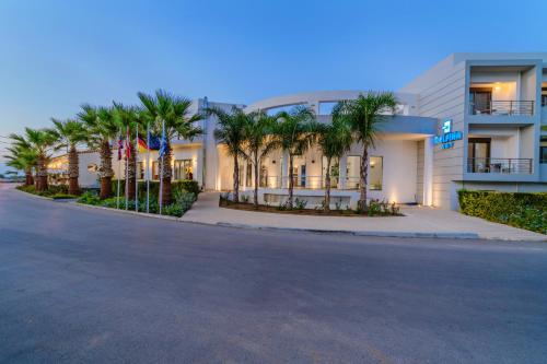 Delfina Art Resort Hotel