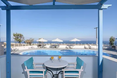 Maria's Place Oia