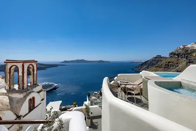 Athina Luxury Suites