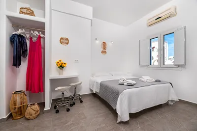 Thallos Cave House & Apartments