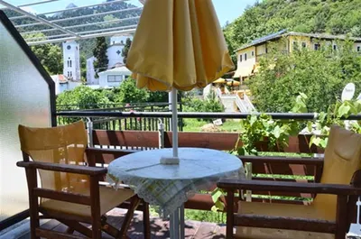 Theo Hotel