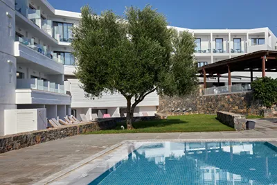 Amounda Bay Hotel