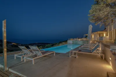 Lily Rock Villa