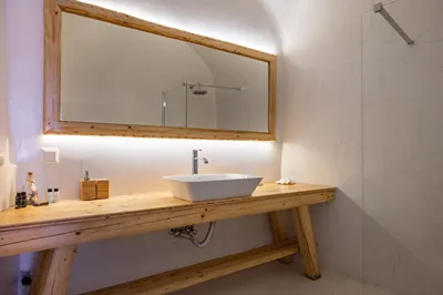 Karpimo & Fertimo Suites Santorini