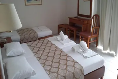 Ioni Hotel