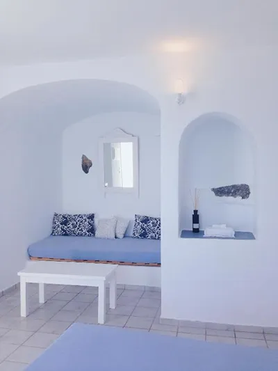 Altana Cliffside Villas Santorini