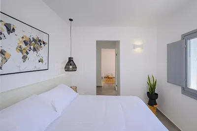 Thoe Oia Suites