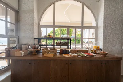 Kelly Beach Hotel
