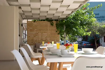 Grand TheoNi Hotel