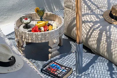 Luna Santorini Suites